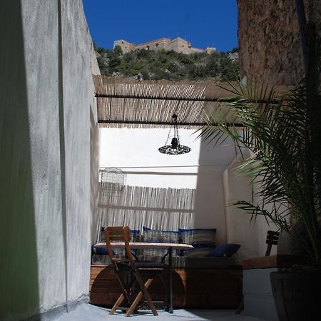 Appartement de charme au cœur d une cité médiévale Villefranche-de-Conflent Extérieur photo