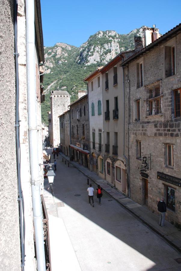 Appartement de charme au cœur d une cité médiévale Villefranche-de-Conflent Extérieur photo