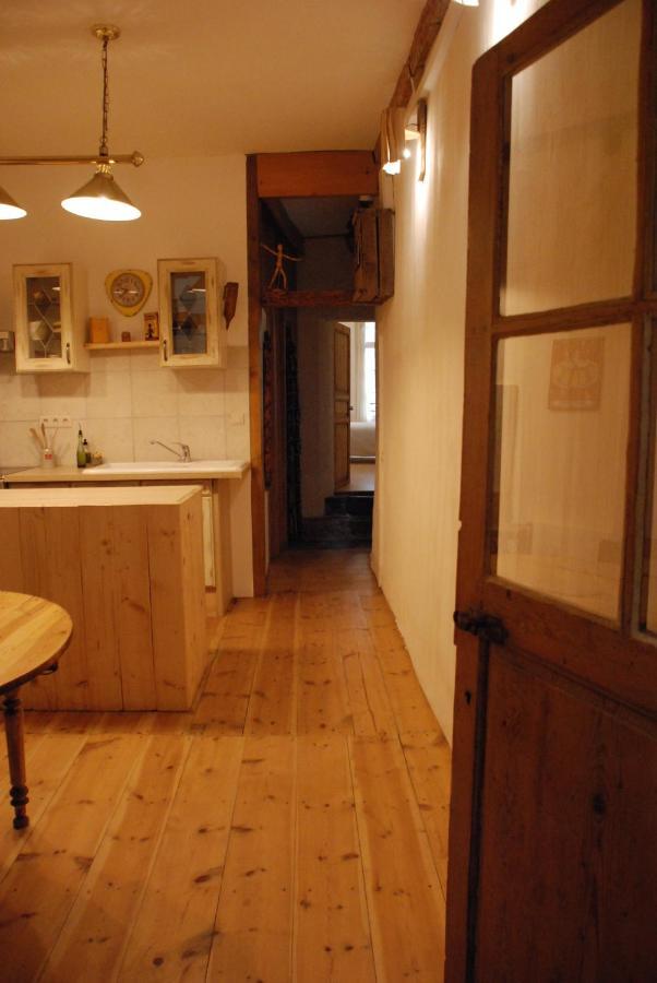 Appartement de charme au cœur d une cité médiévale Villefranche-de-Conflent Extérieur photo